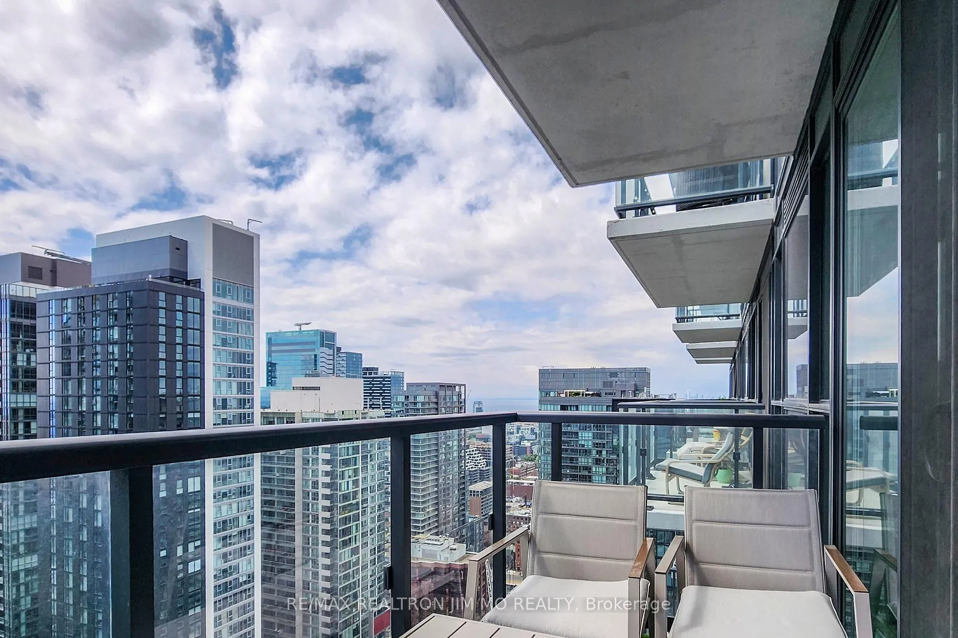 Photo 19 of Unit 3813, 87 Peter Street, Toronto, Waterfront Communities — HOMEH