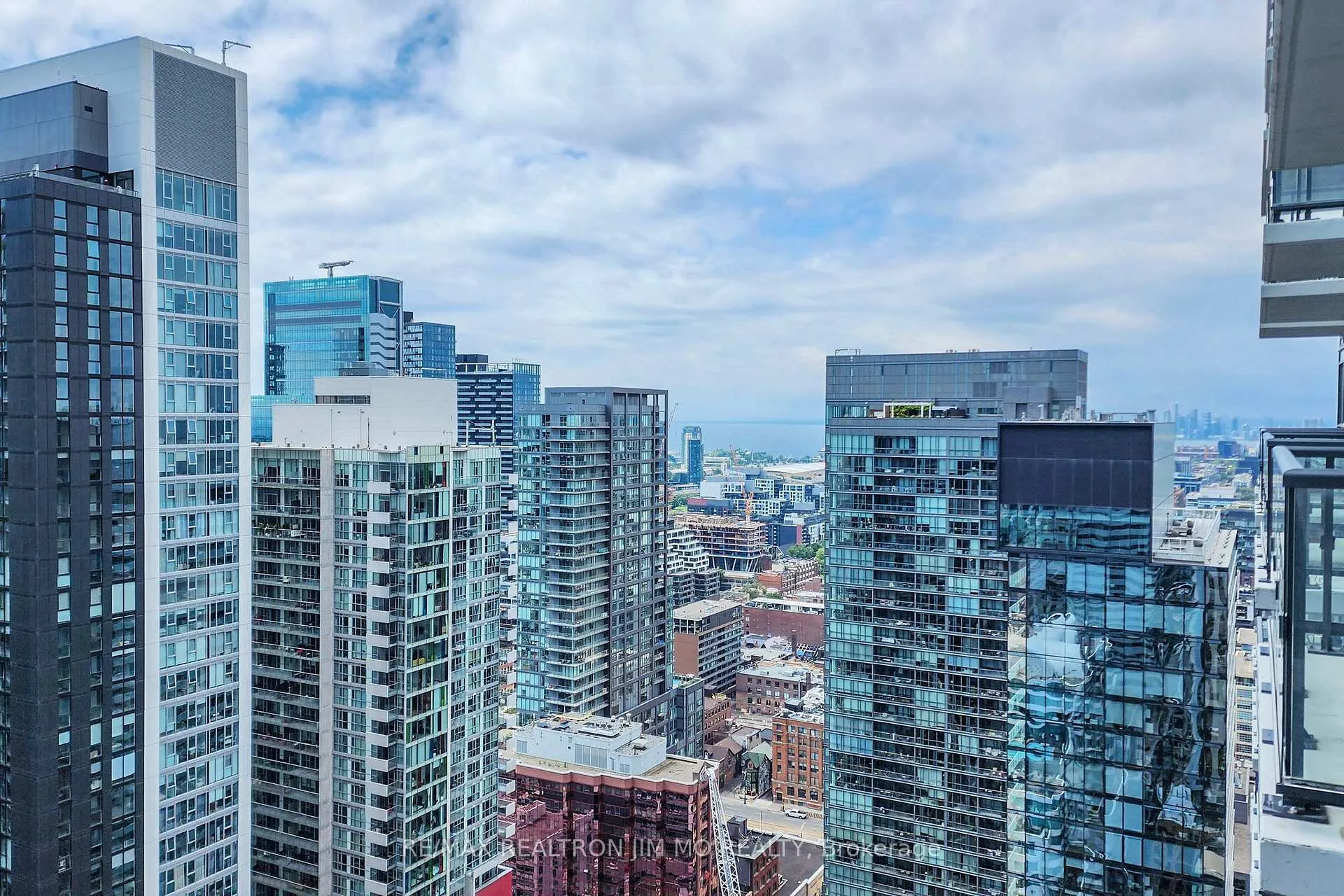 Photo 24 of Unit 3813, 87 Peter Street, Toronto, Waterfront Communities — HOMEH