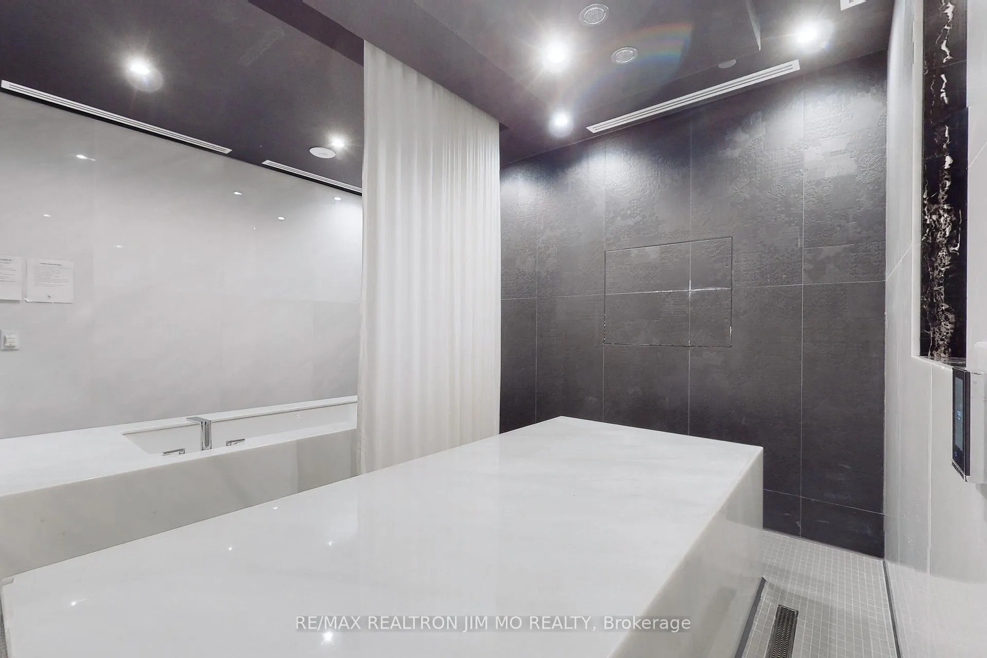 Photo 34 of Unit 3813, 87 Peter Street, Toronto, Waterfront Communities — HOMEH