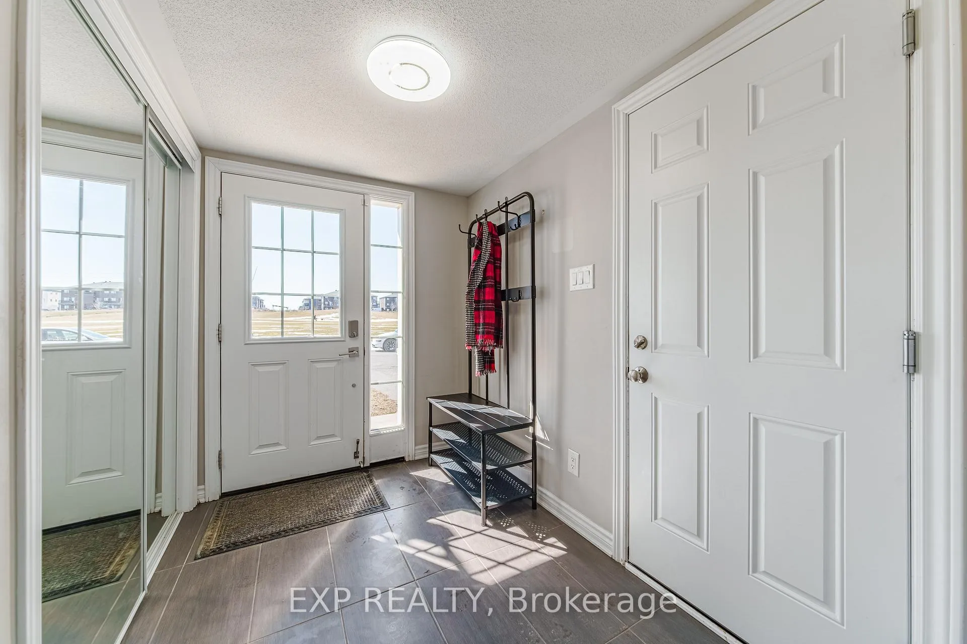 Photo 2 of 523 Ensatina Crescent, Ottawa, Barrhaven - Half Moon Bay — HOMEH