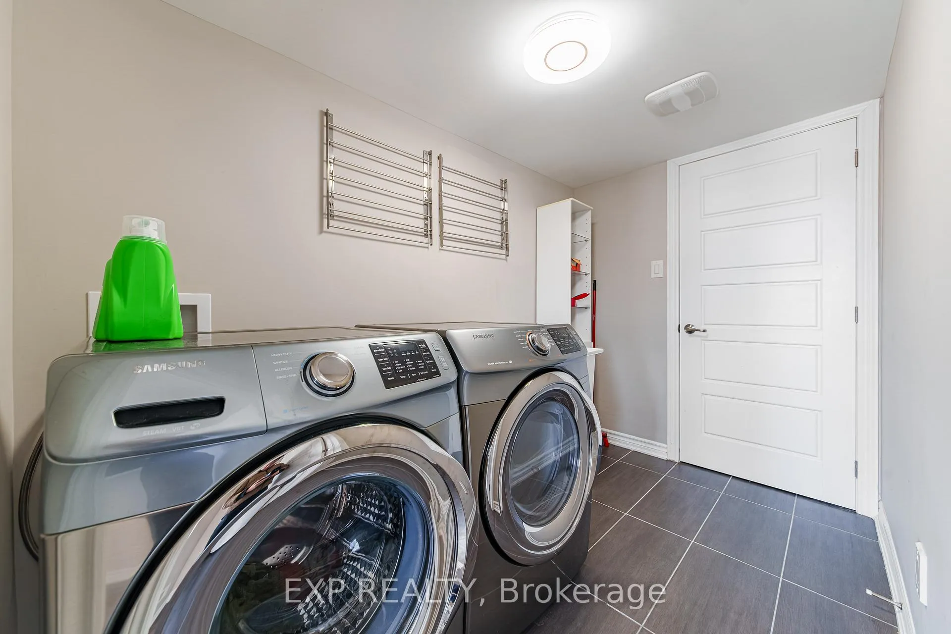 Photo 5 of 523 Ensatina Crescent, Ottawa, Barrhaven - Half Moon Bay — HOMEH