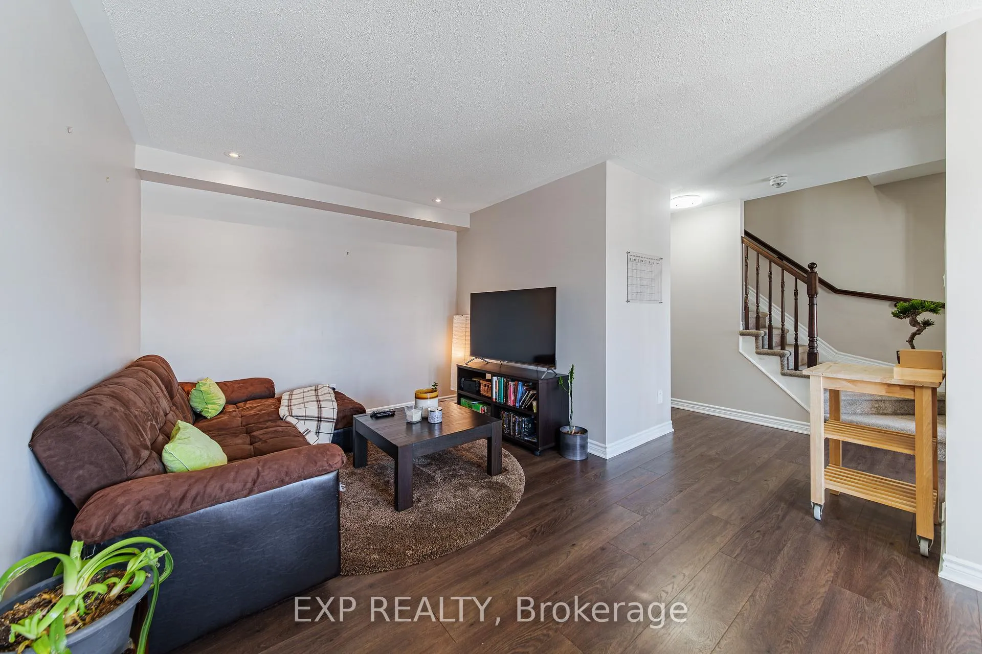 Photo 7 of 523 Ensatina Crescent, Ottawa, Barrhaven - Half Moon Bay — HOMEH