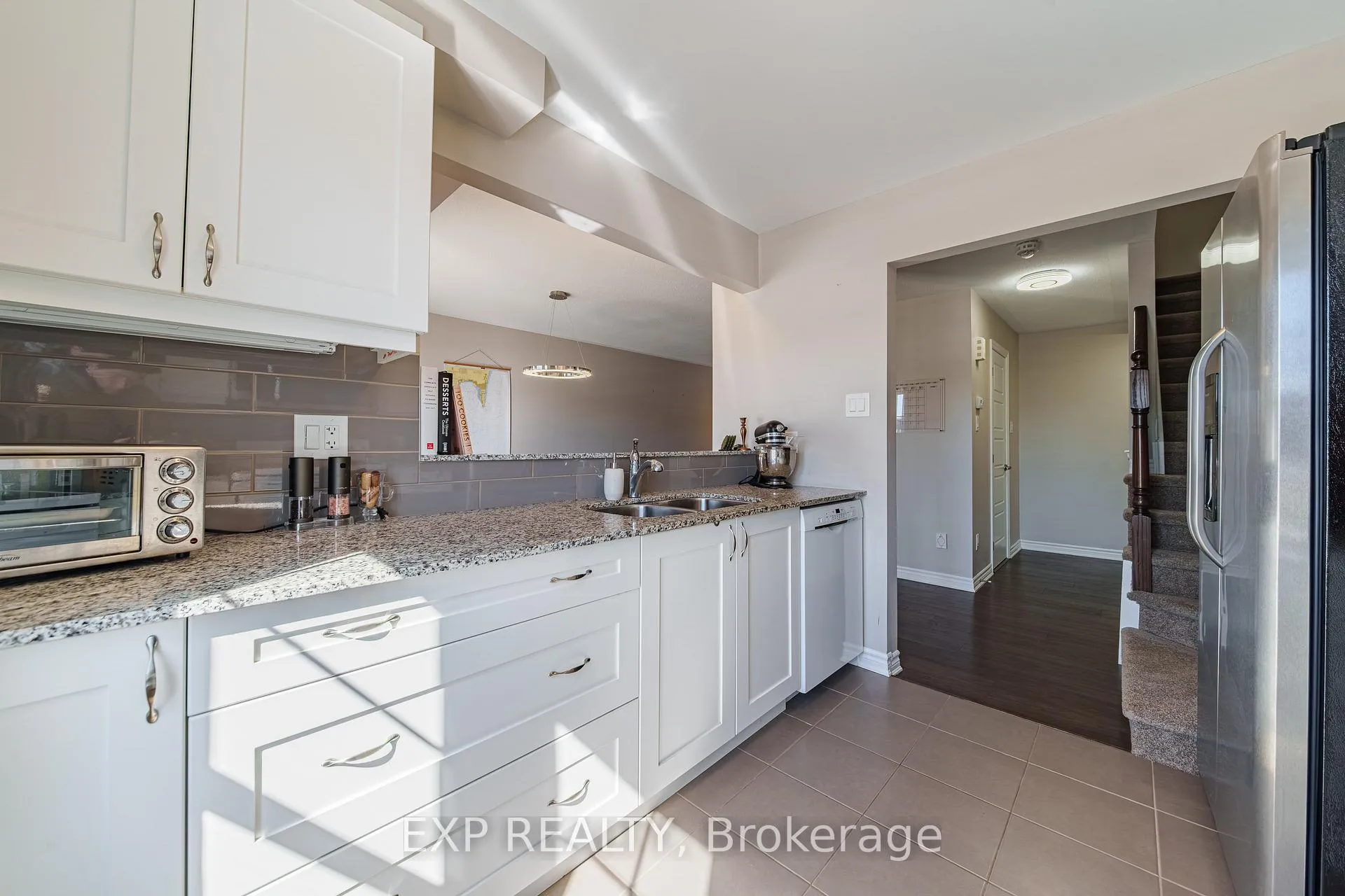 Photo 15 of 523 Ensatina Crescent, Ottawa, Barrhaven - Half Moon Bay — HOMEH