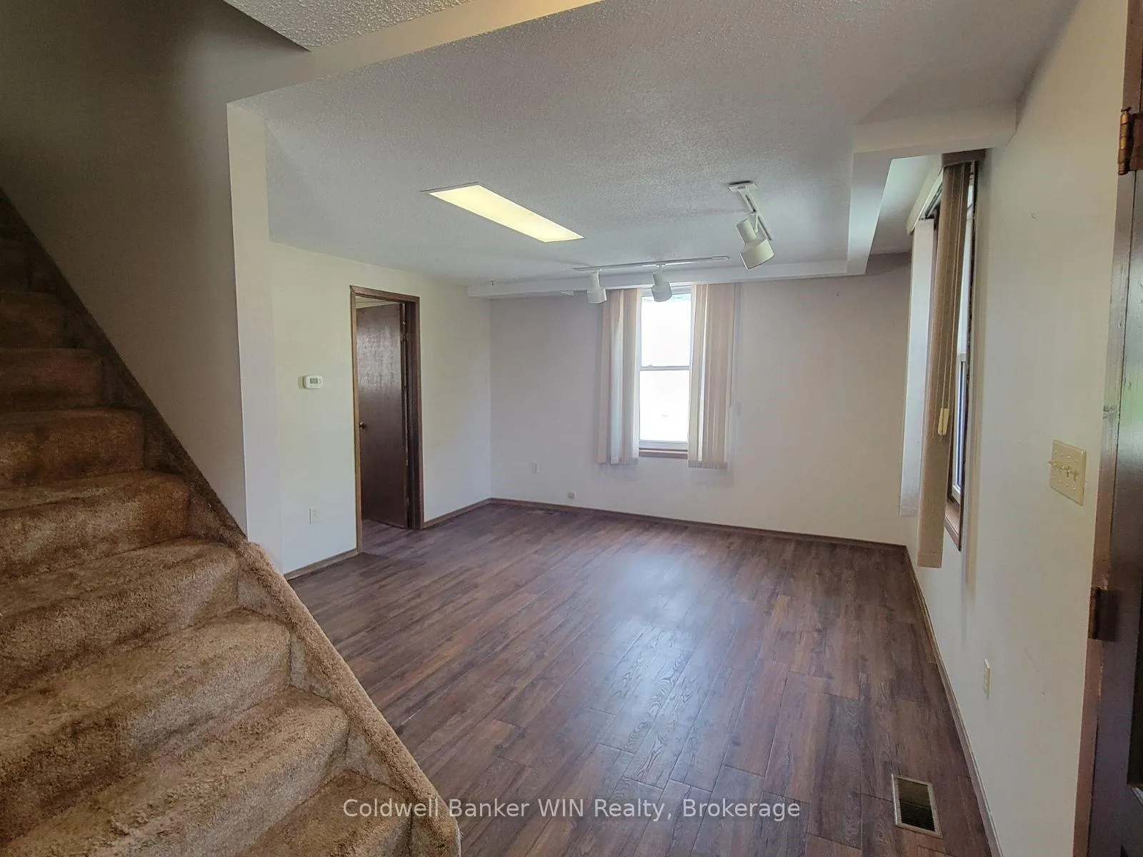 Photo 19 of 120 King Street E, Wellington North, Mount Forest — HOMEH