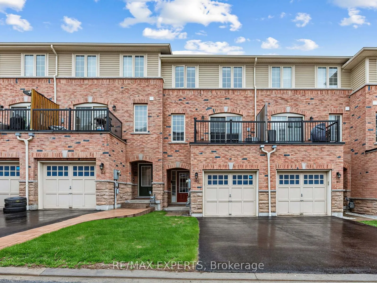 Photo 32 of 125 Devineridge Avenue, Ajax, Northeast Ajax — HOMEH