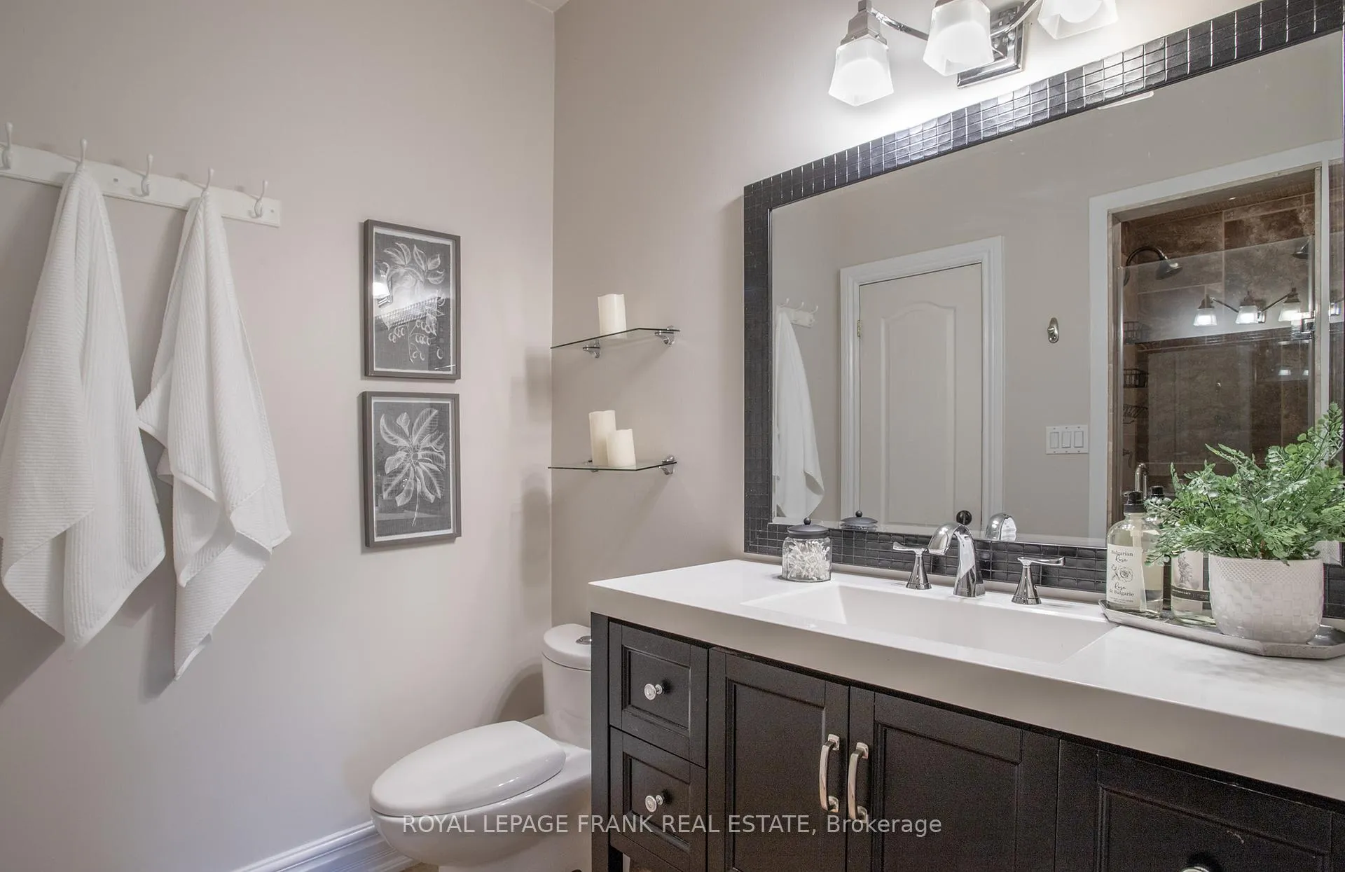 Photo 14 of 54 Selkirk Drive, Whitby, Brooklin — HOMEH