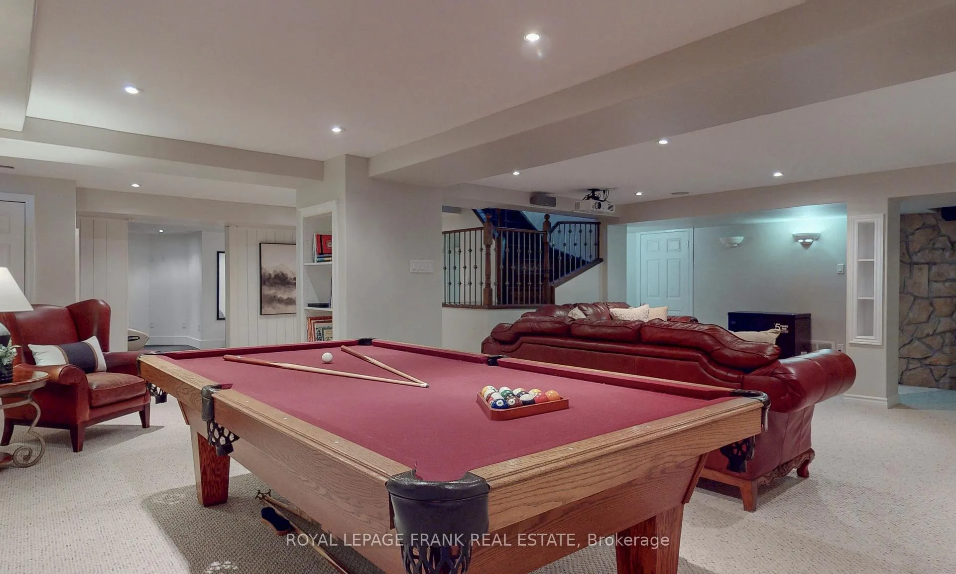 Photo 30 of 54 Selkirk Drive, Whitby, Brooklin — HOMEH