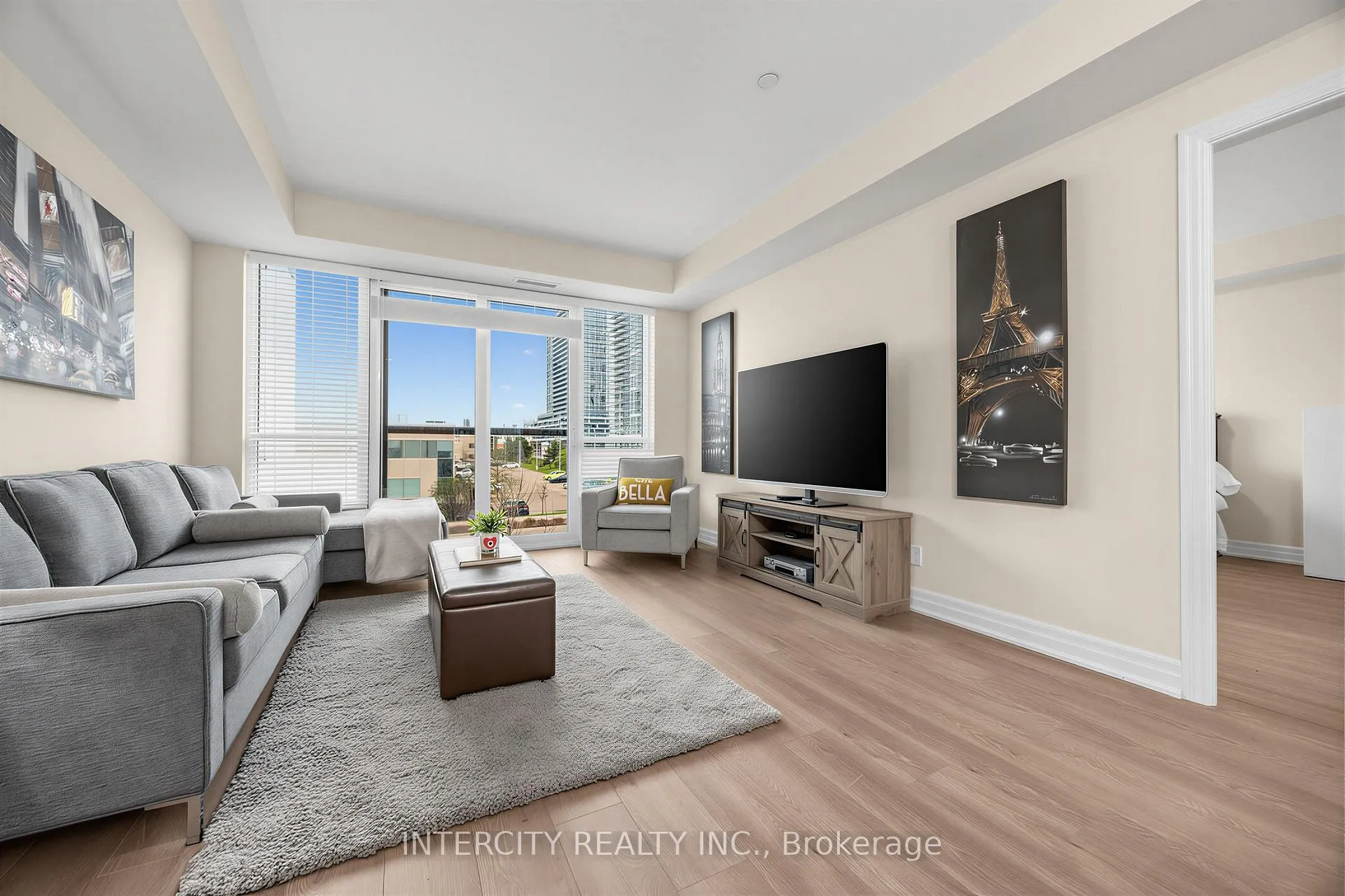 Photo 3 of Unit 210, 9075 Jane Street, Vaughan, Concord — HOMEH