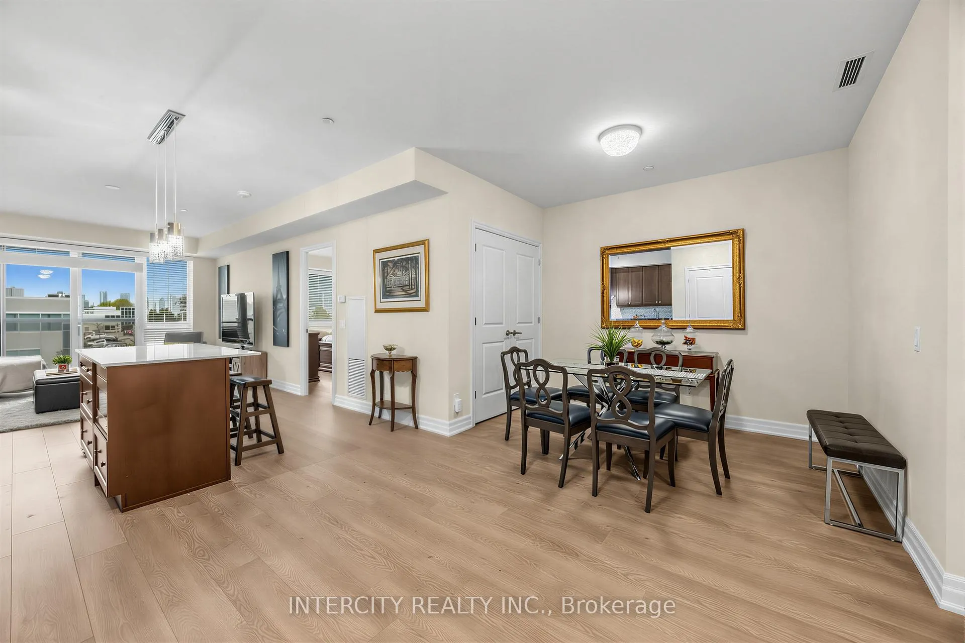 Photo 7 of Unit 210, 9075 Jane Street, Vaughan, Concord — HOMEH