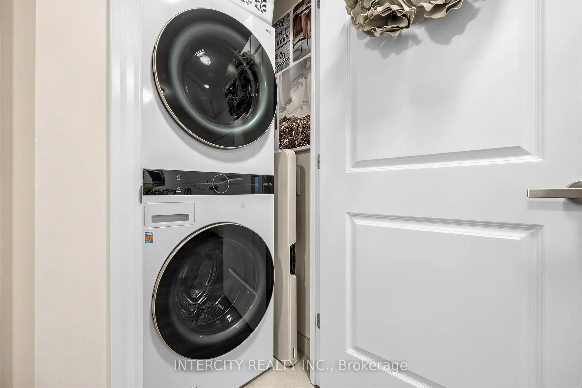 Photo 25 of Unit 210, 9075 Jane Street, Vaughan, Concord — HOMEH