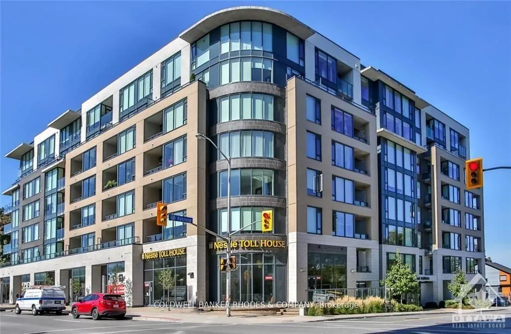 Front of Unit 414, 360 Patricia Avenue