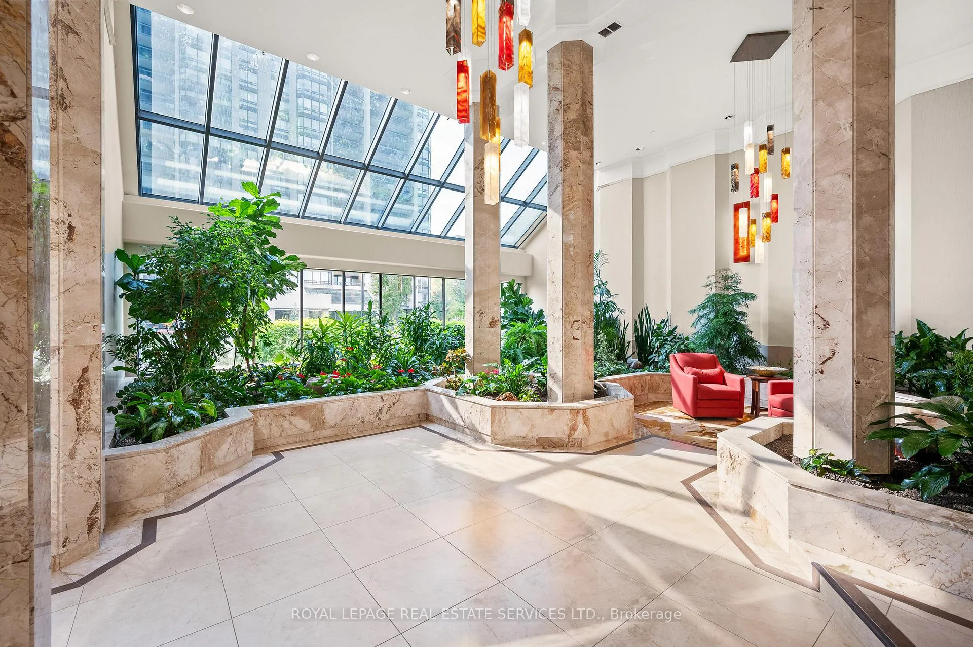 Photo 6 of Unit 1506, 2170 Marine Drive, Oakville, Bronte — HOMEH