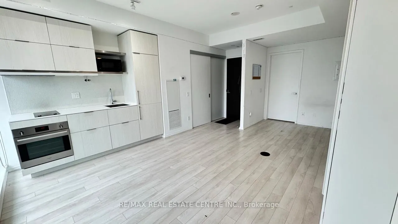 Photo 5 of Unit 2608, 197 Yonge Street, Toronto, Church-Yonge Corridor — HOMEH
