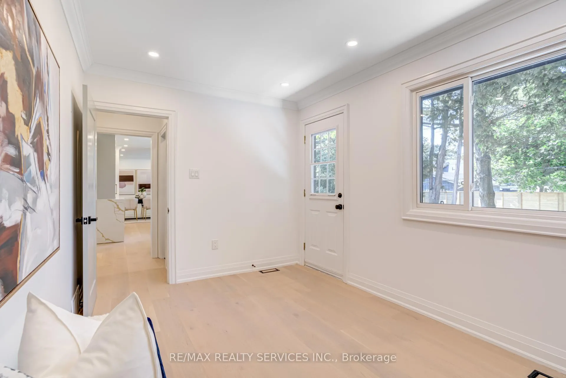 Photo 22 of 5133 Cherryhill Cres, Burlington, Appleby — HOMEH
