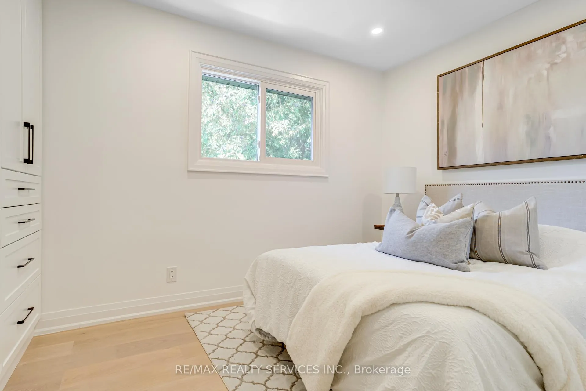Photo 28 of 5133 Cherryhill Cres, Burlington, Appleby — HOMEH