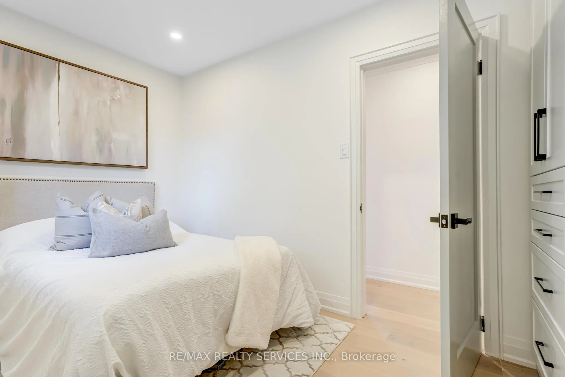 Photo 29 of 5133 Cherryhill Cres, Burlington, Appleby — HOMEH
