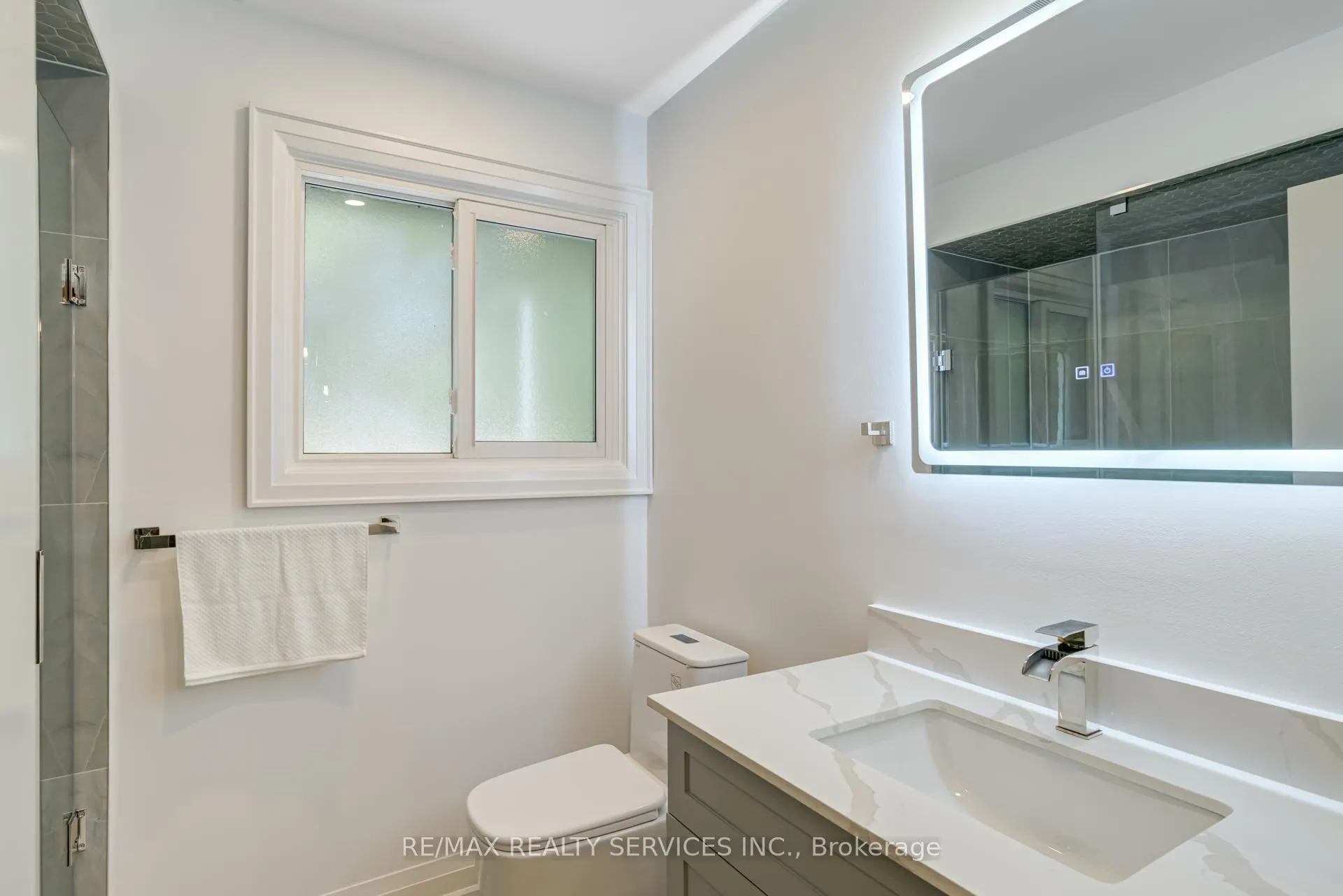 Photo 31 of 5133 Cherryhill Cres, Burlington, Appleby — HOMEH