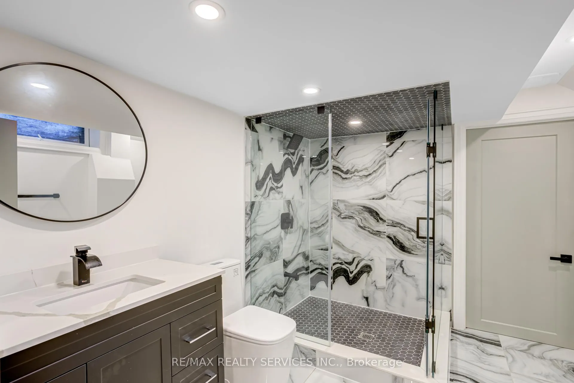 Photo 36 of 5133 Cherryhill Cres, Burlington, Appleby — HOMEH