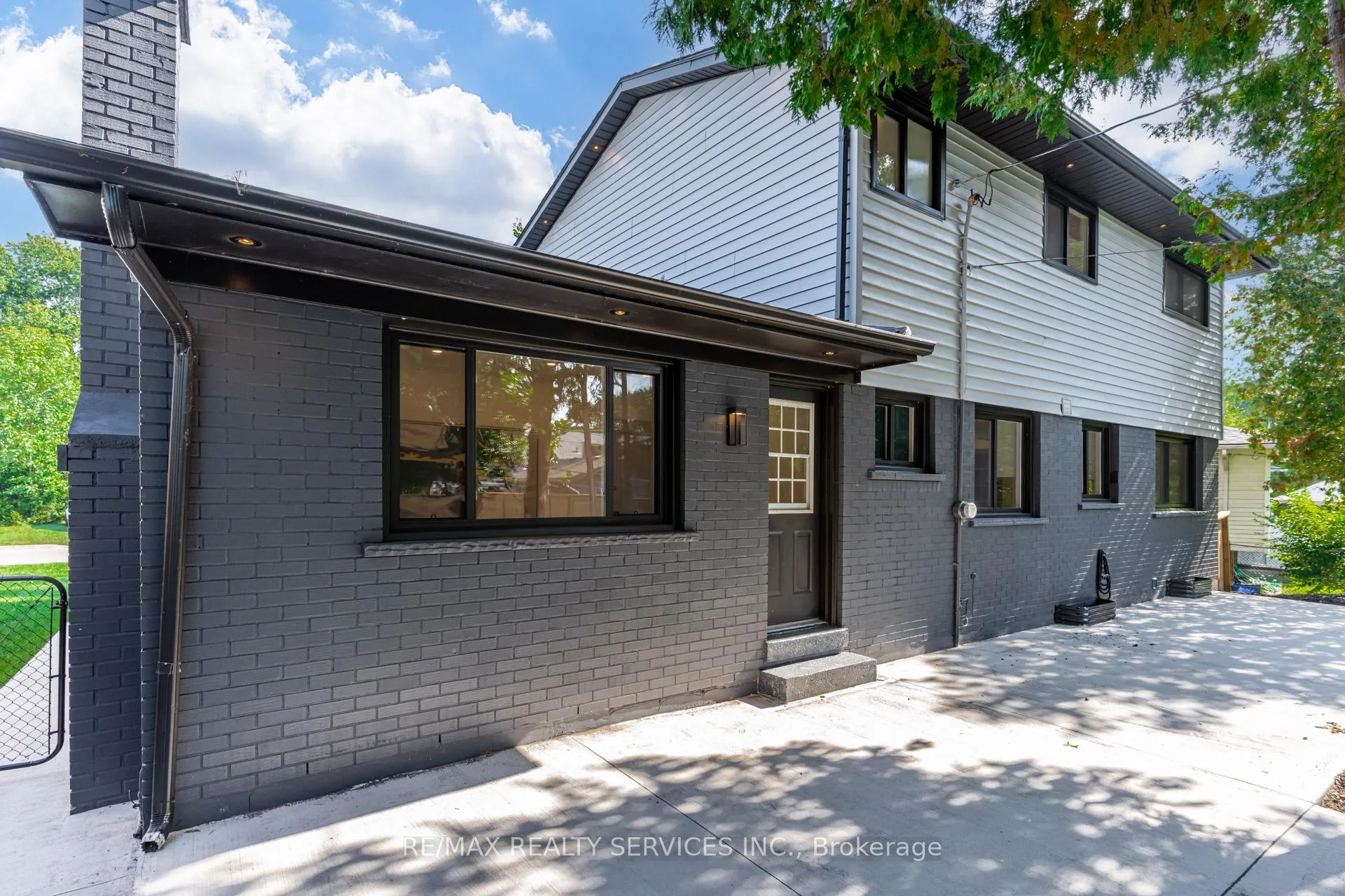 Photo 40 of 5133 Cherryhill Cres, Burlington, Appleby — HOMEH
