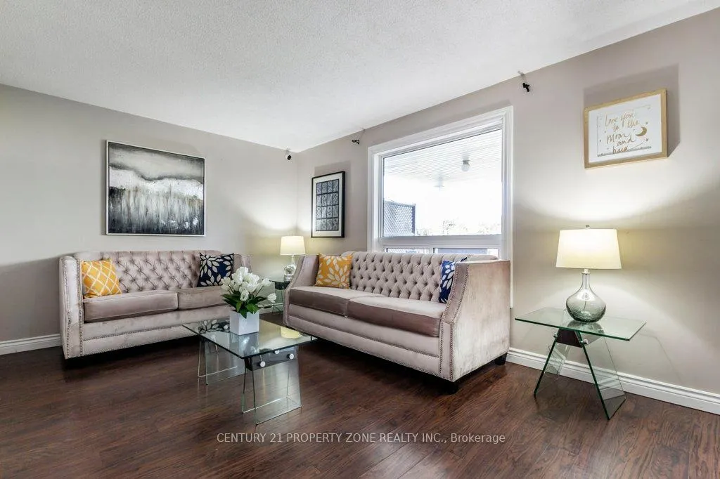 Photo 7 of 38 Rauch Court, Kitchener — HOMEH