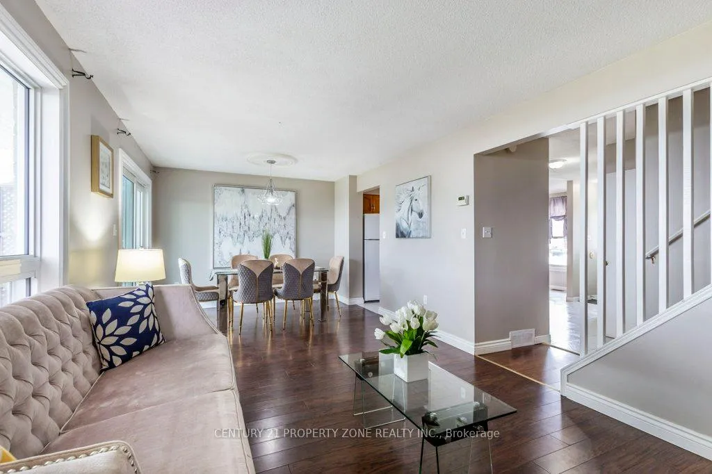 Photo 8 of 38 Rauch Court, Kitchener — HOMEH