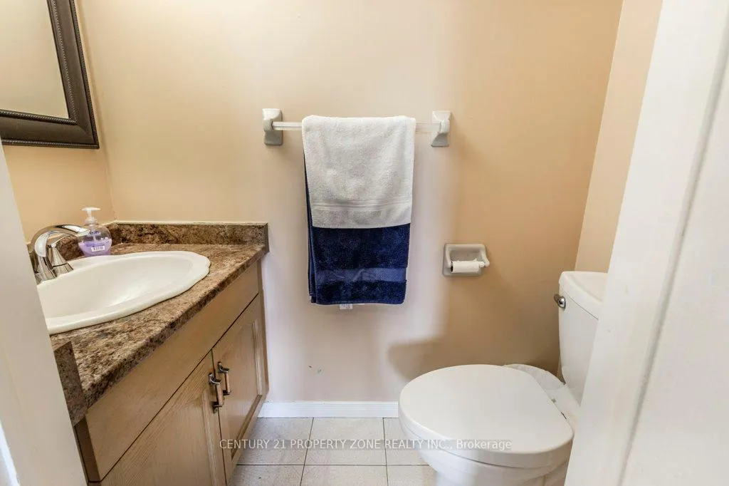 Photo 9 of 38 Rauch Court, Kitchener — HOMEH