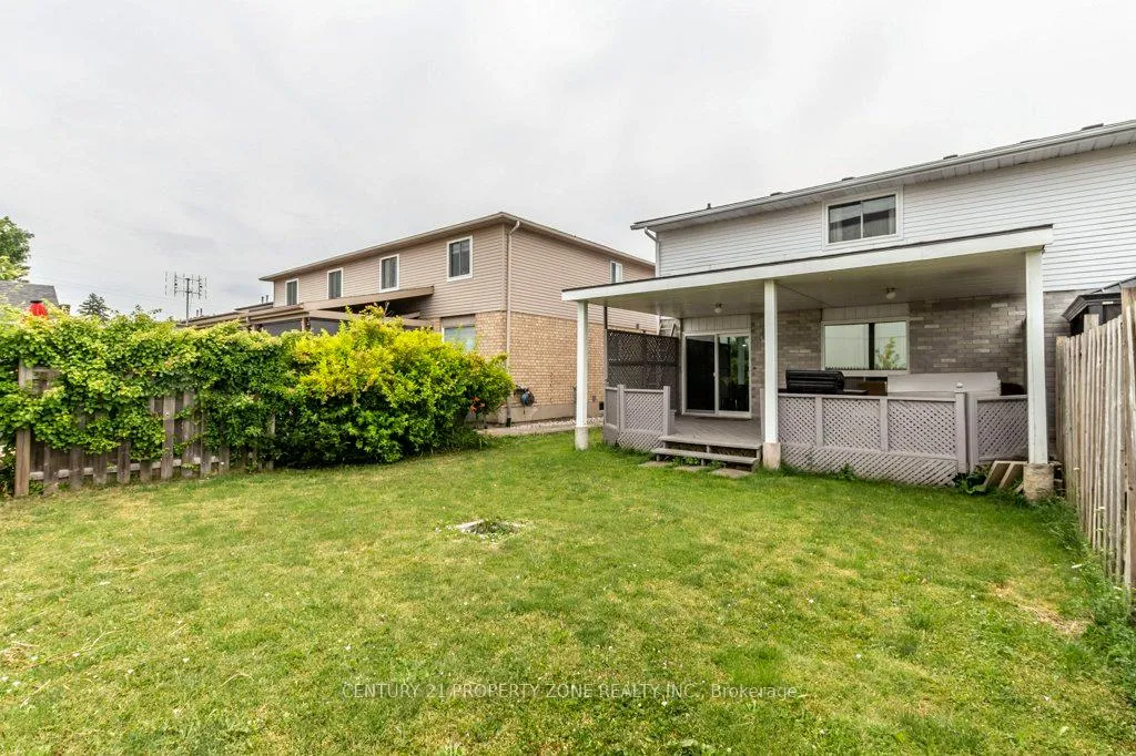 Photo 19 of 38 Rauch Court, Kitchener — HOMEH