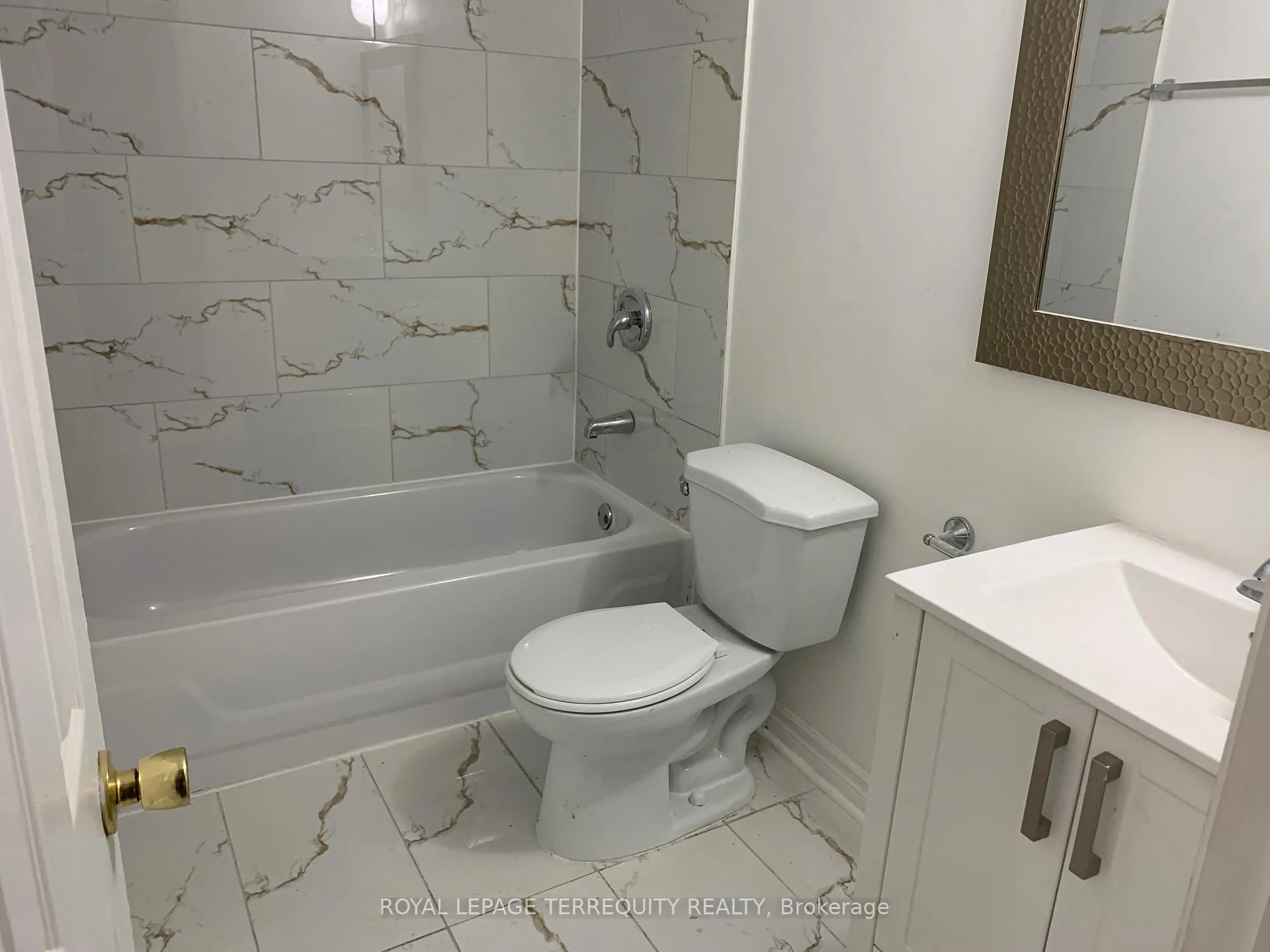 Photo 5 of Unit Bsmt, 12 Balmy Way, Brampton, Vales of Castlemore — HOMEH