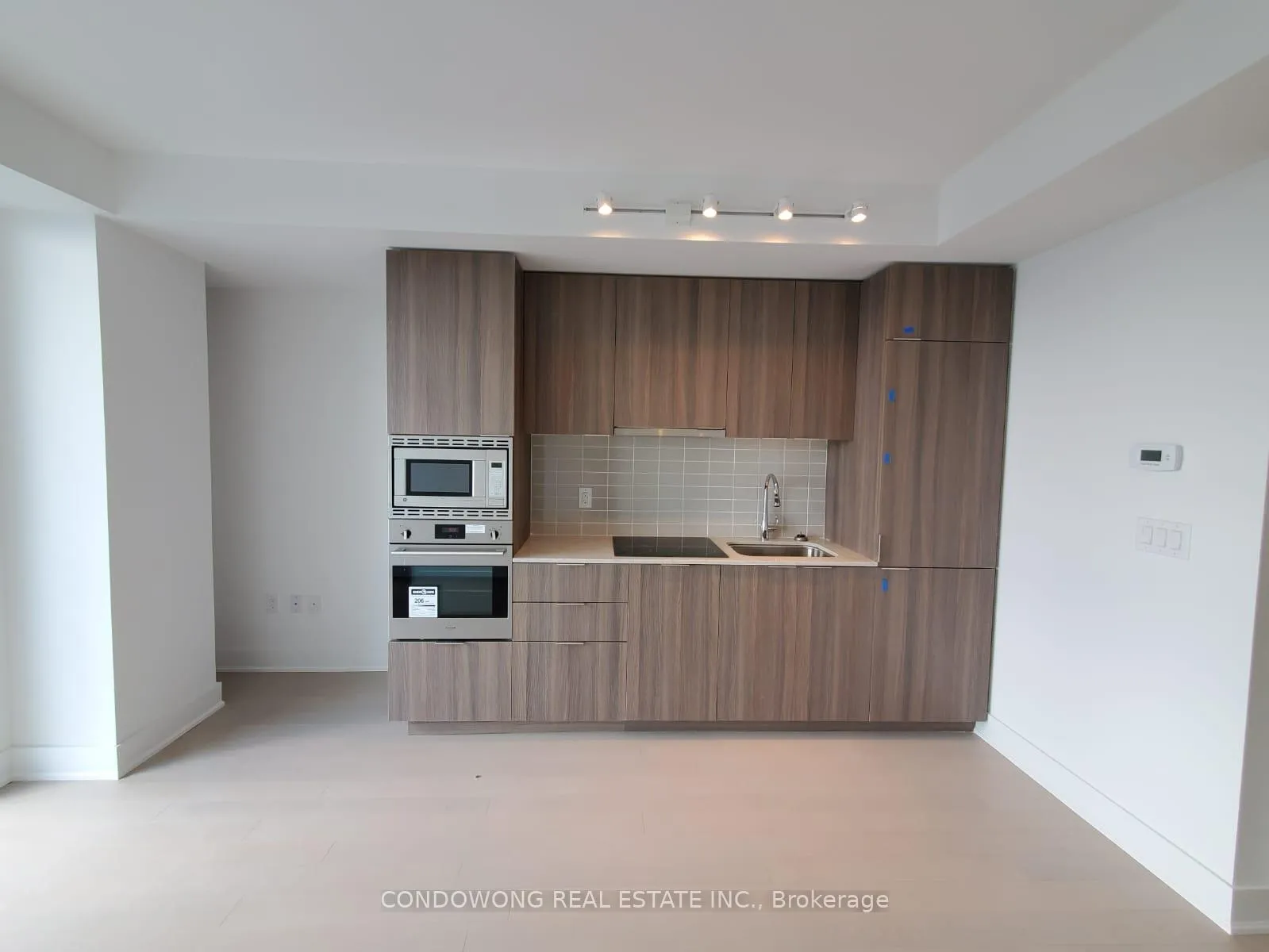 Photo 1 of Unit 3804, 955 Bay Street, Toronto, Bay Street Corridor — HOMEH