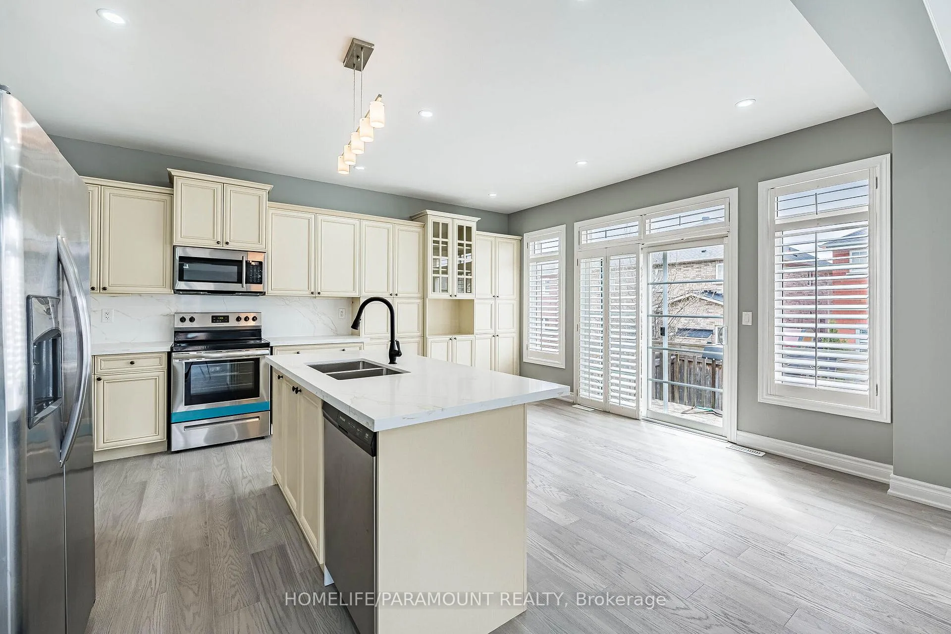 Photo 37 of 121 Highmark Drive, Vaughan, Vellore Village — HOMEH