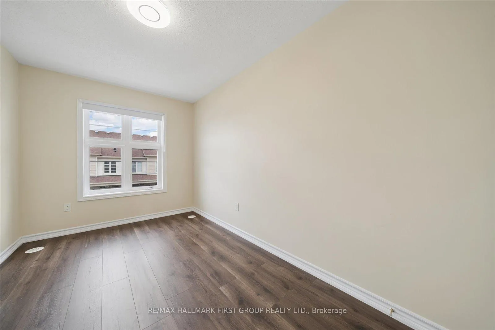 Photo 18 of 3 Westbury Way, Whitby, Brooklin — HOMEH