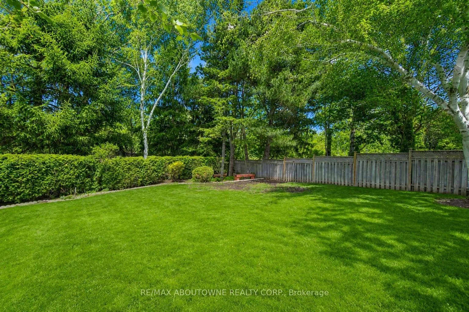 Photo 7 of 440 Parkridge Crescent, Oakville, Glen Abbey — HOMEH