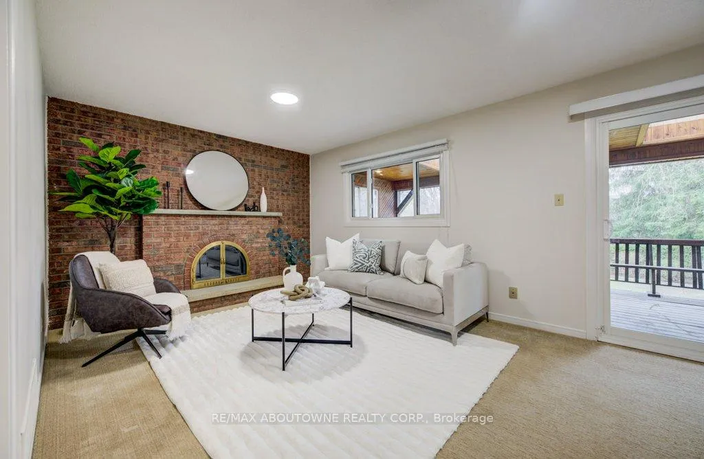 Photo 17 of 440 Parkridge Crescent, Oakville, Glen Abbey — HOMEH