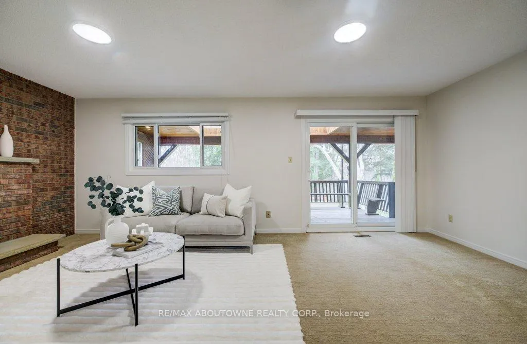 Photo 18 of 440 Parkridge Crescent, Oakville, Glen Abbey — HOMEH