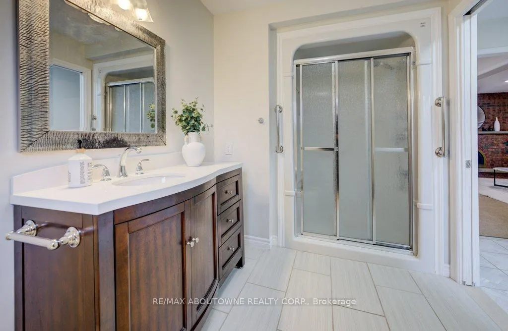 Photo 20 of 440 Parkridge Crescent, Oakville, Glen Abbey — HOMEH