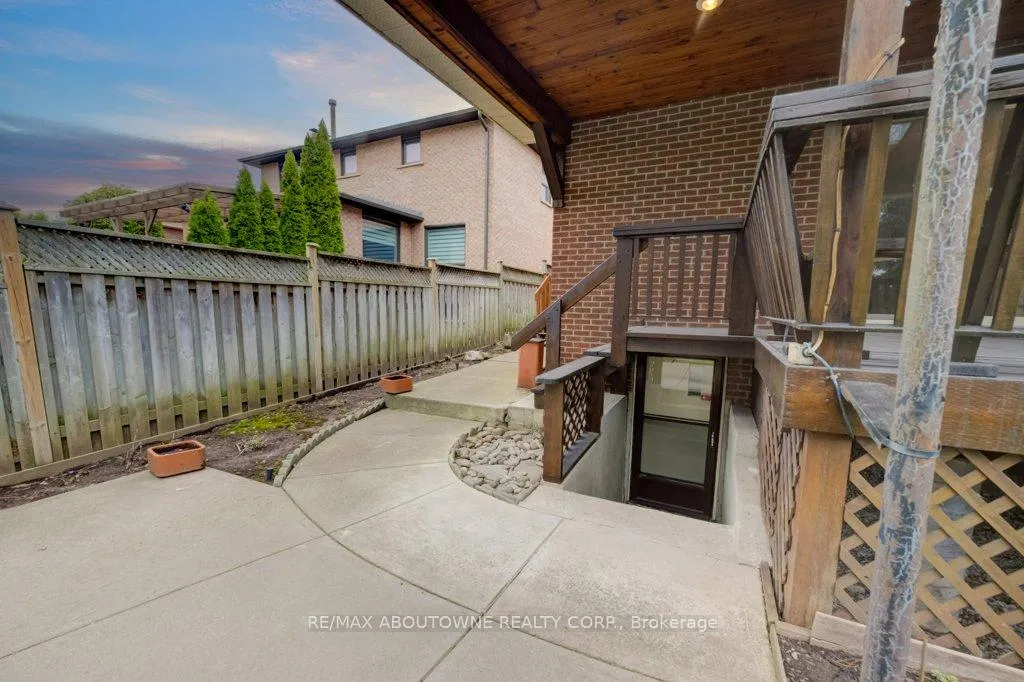 Photo 27 of 440 Parkridge Crescent, Oakville, Glen Abbey — HOMEH