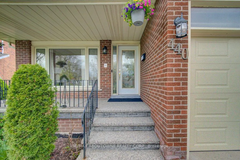 Photo 33 of 440 Parkridge Crescent, Oakville, Glen Abbey — HOMEH
