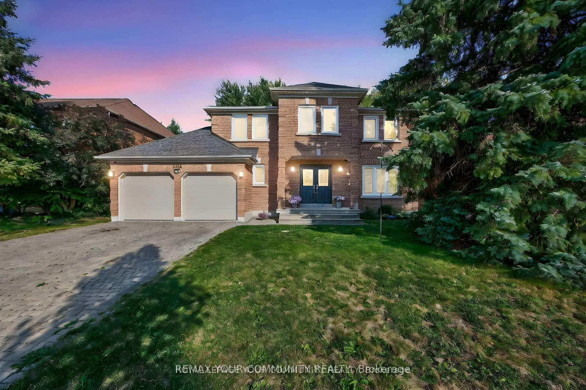 Photo 2 of 684 Exceller Circle, Newmarket, Stonehaven-Wyndham — HOMEH
