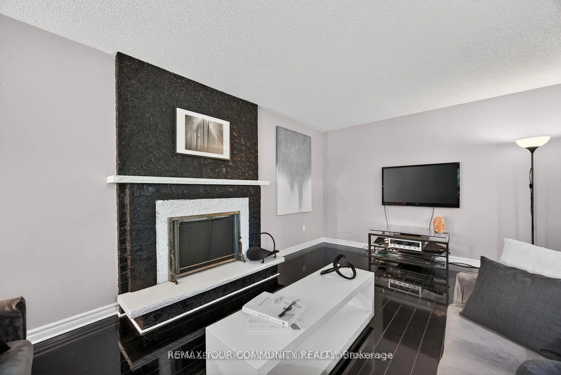 Photo 17 of 684 Exceller Circle, Newmarket, Stonehaven-Wyndham — HOMEH