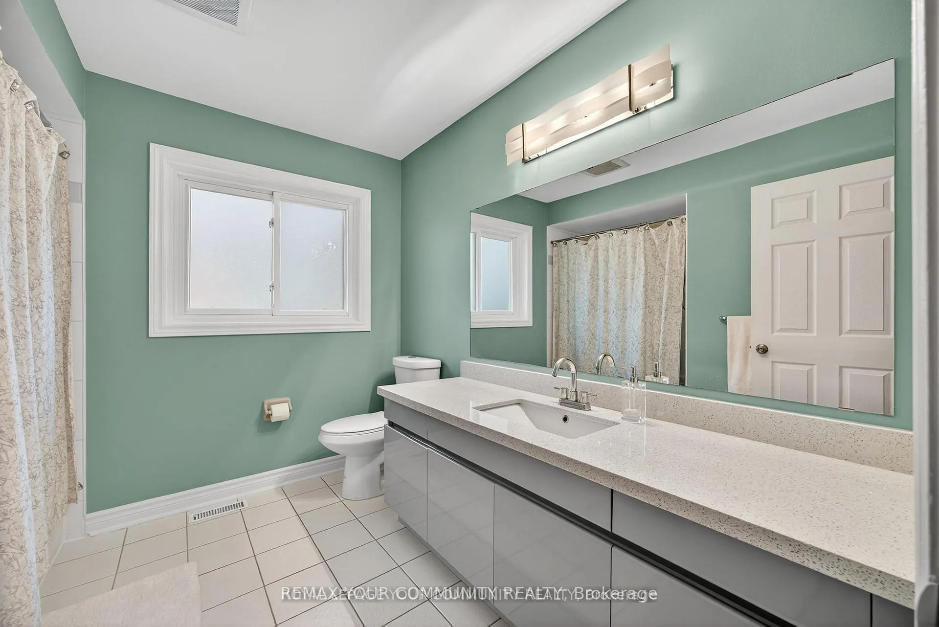 Photo 28 of 684 Exceller Circle, Newmarket, Stonehaven-Wyndham — HOMEH