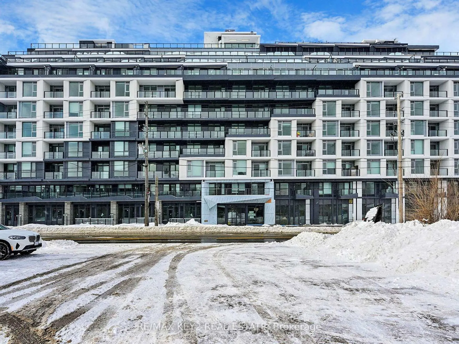 Front of Unit 611, 556 Marlee Avenue
