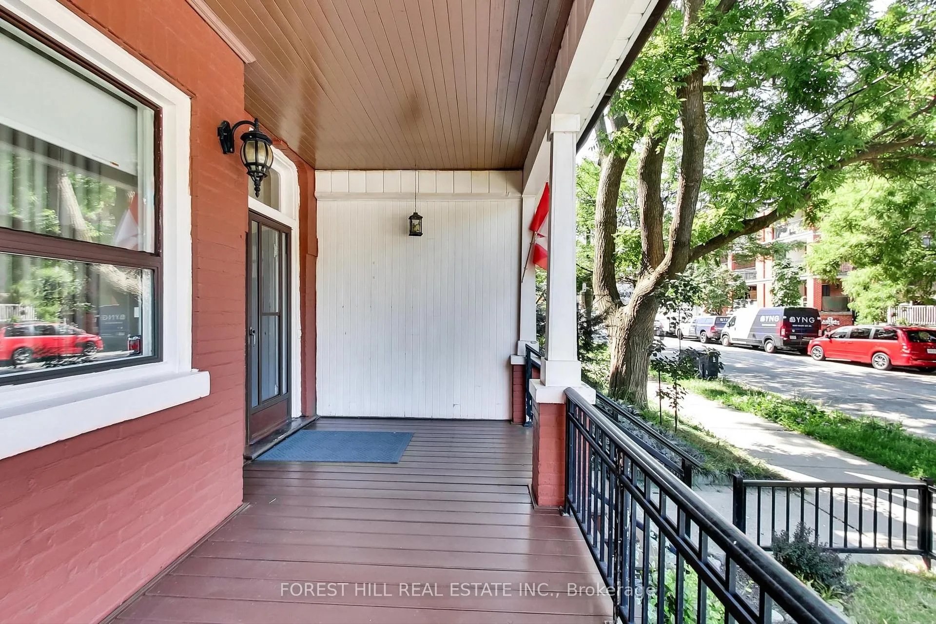 Photo 3 of 23 Lansdowne Avenue, Toronto, Roncesvalles — HOMEH