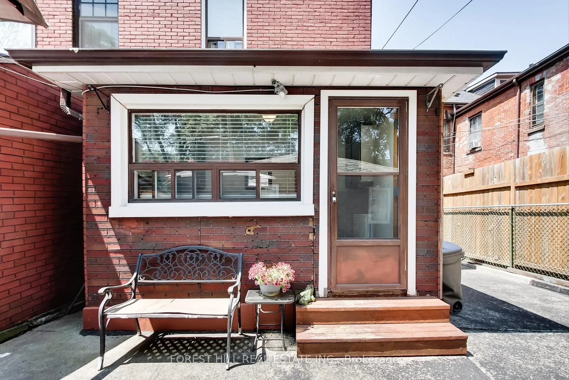 Photo 27 of 23 Lansdowne Avenue, Toronto, Roncesvalles — HOMEH
