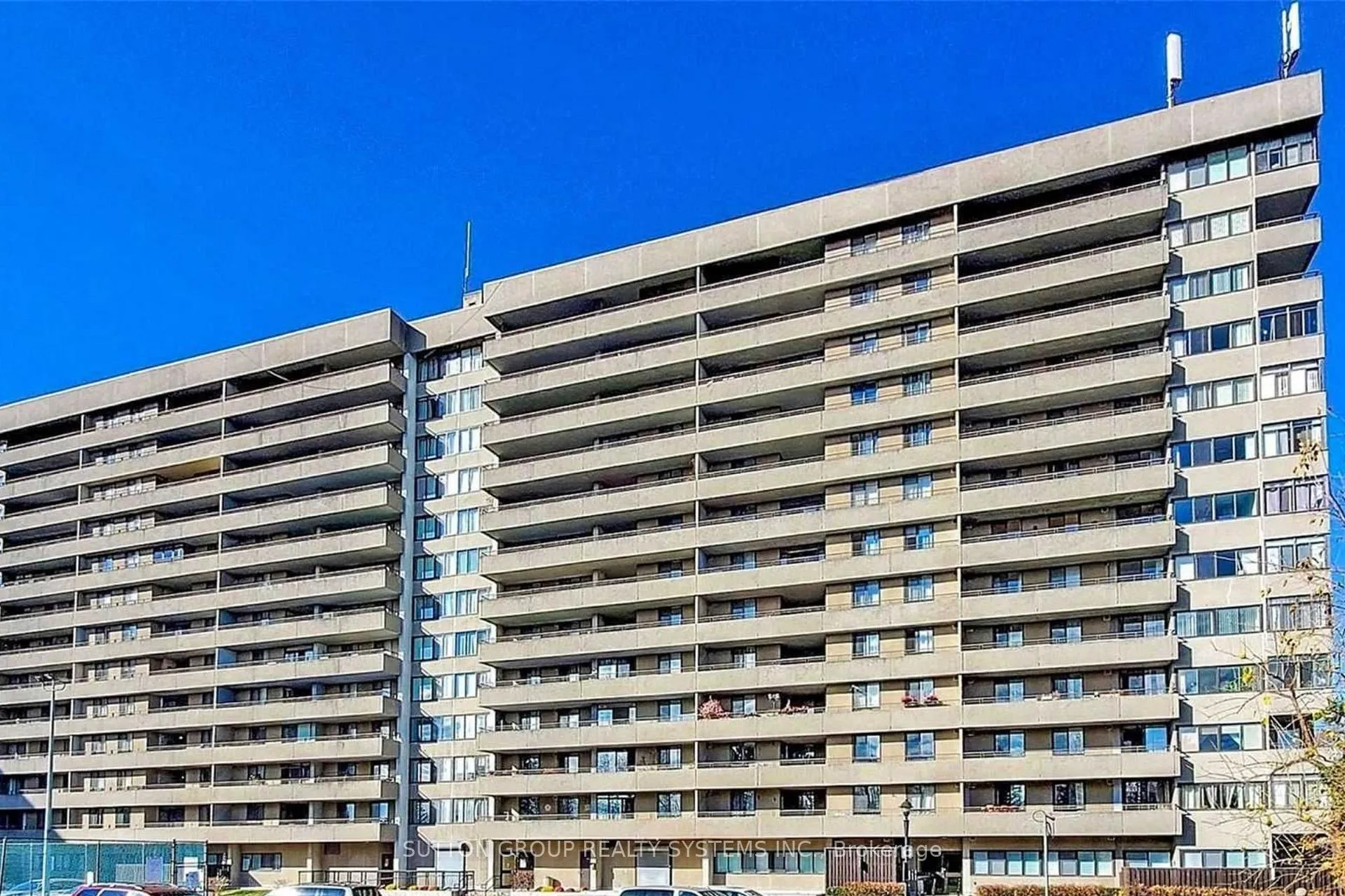 Photo of Unit 504, 1300 Mississauga Valley Boulevard