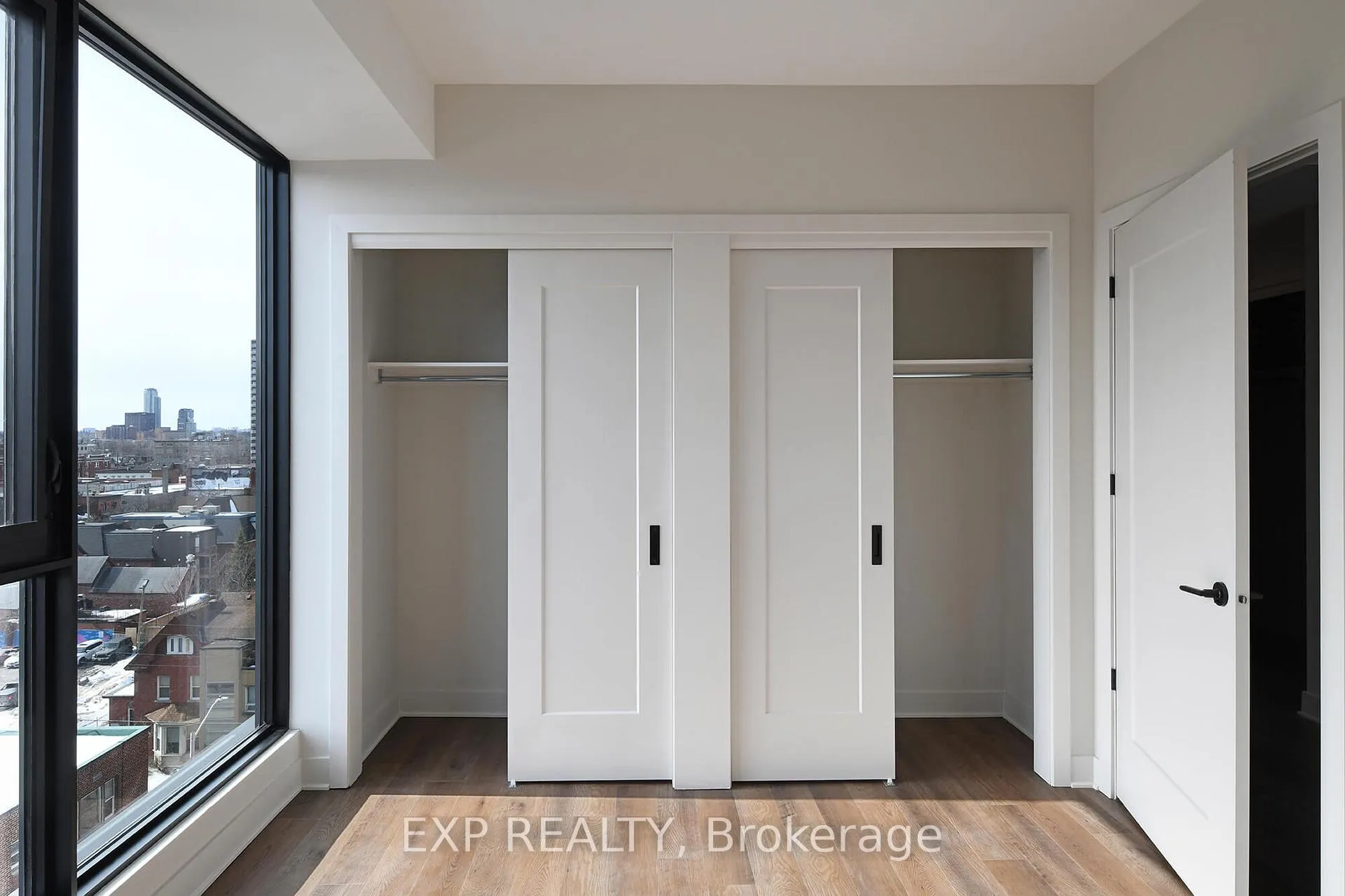 Photo 6 of Unit 803, 331 Cooper Street, Ottawa, Ottawa Centre — HOMEH