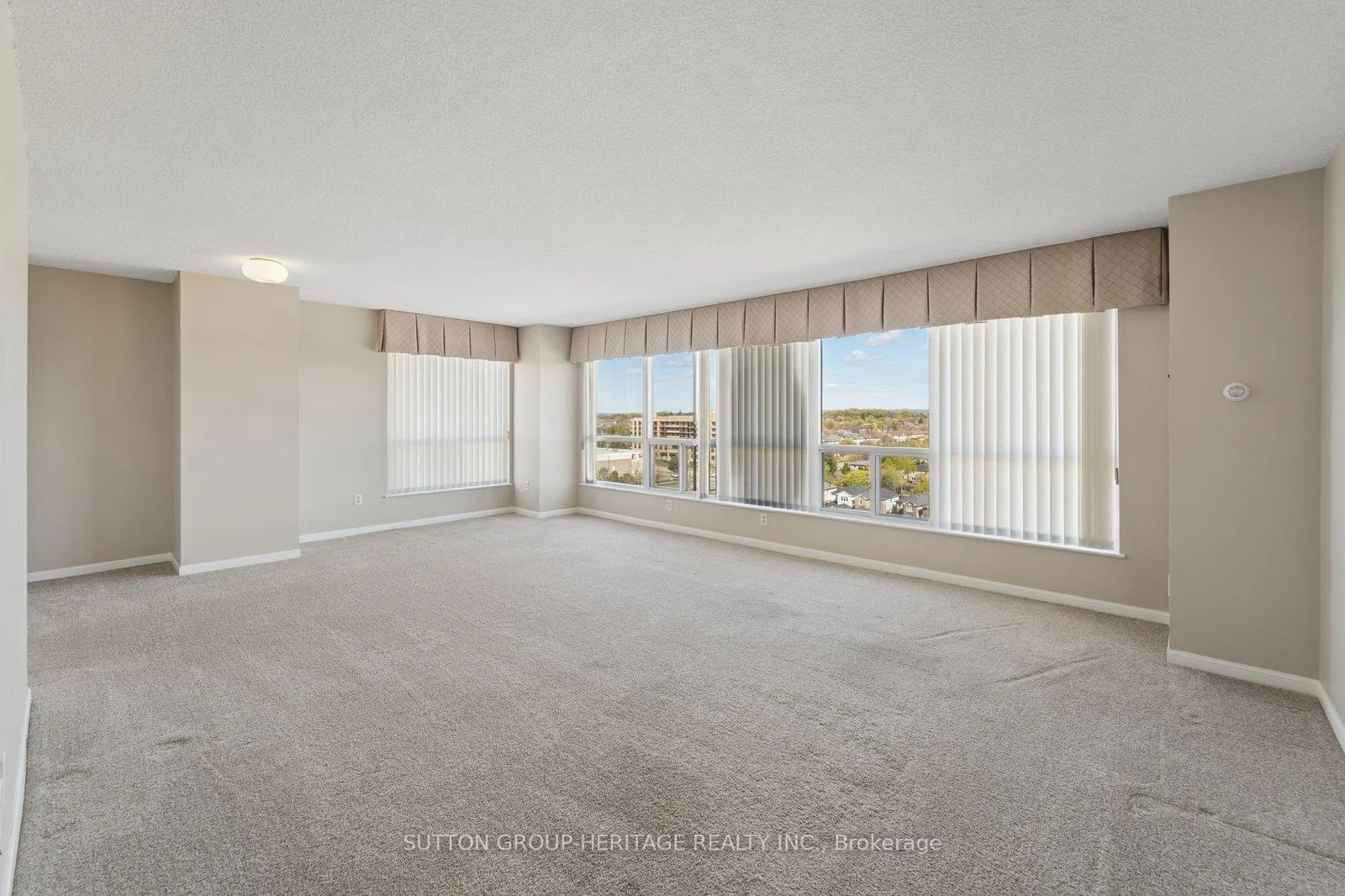 Photo 9 of Unit 1109, 712 Rossland Road E, Whitby, Pringle Creek — HOMEH