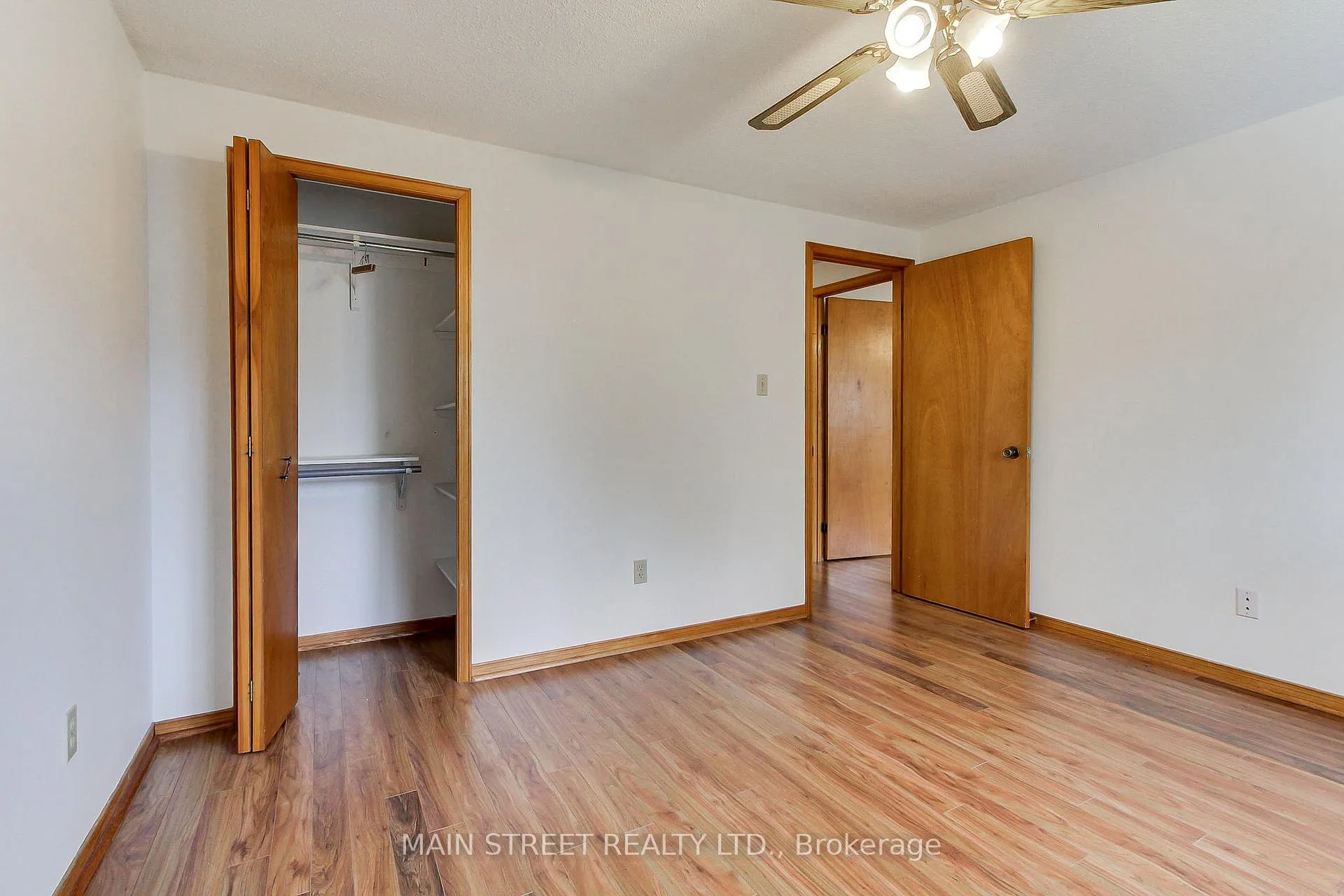 Photo 12 of 189 Browning Trail, Barrie, Letitia Heights — HOMEH
