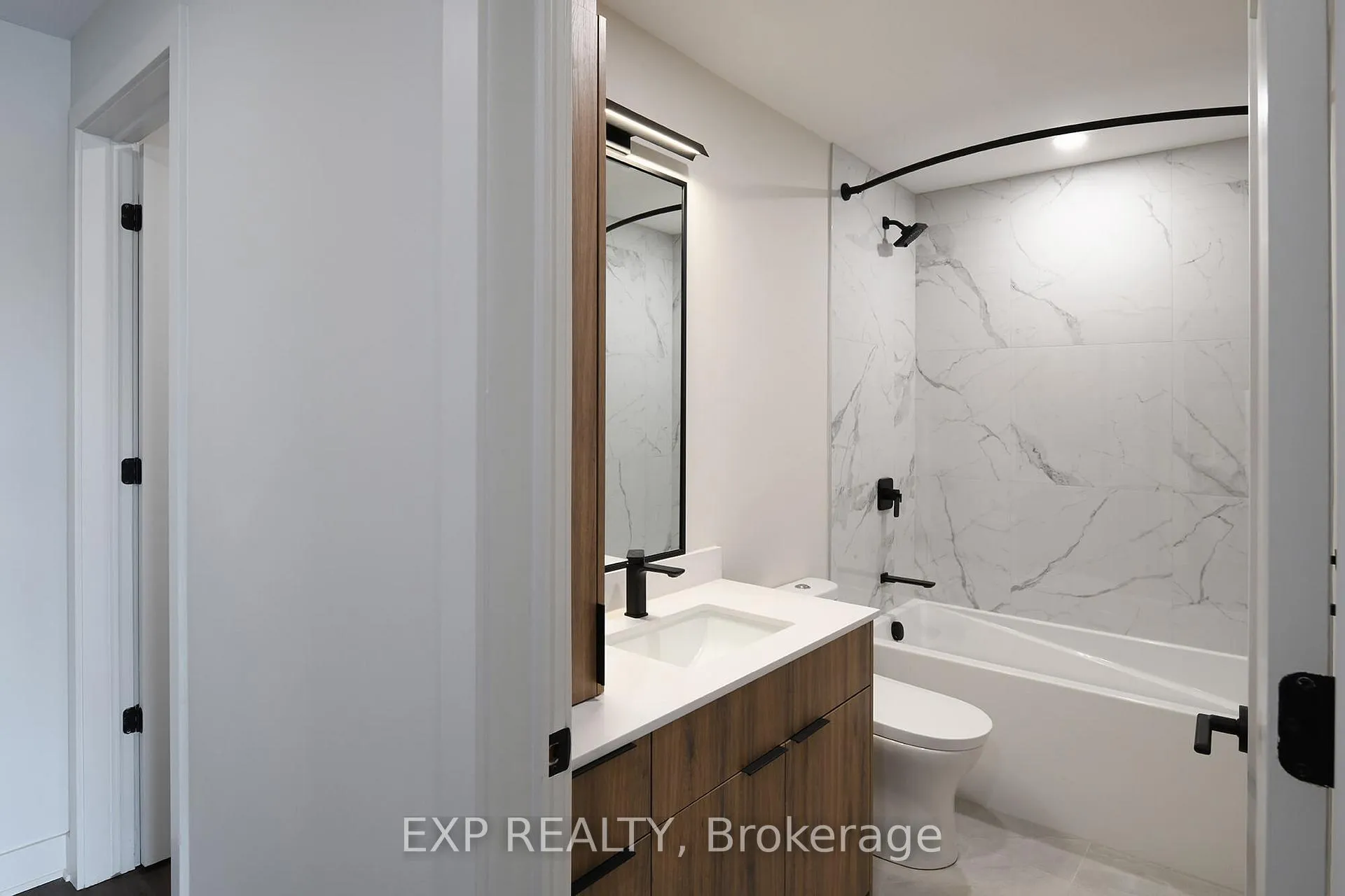 Photo 9 of Unit 604, 331 Cooper Street, Ottawa, Ottawa Centre — HOMEH