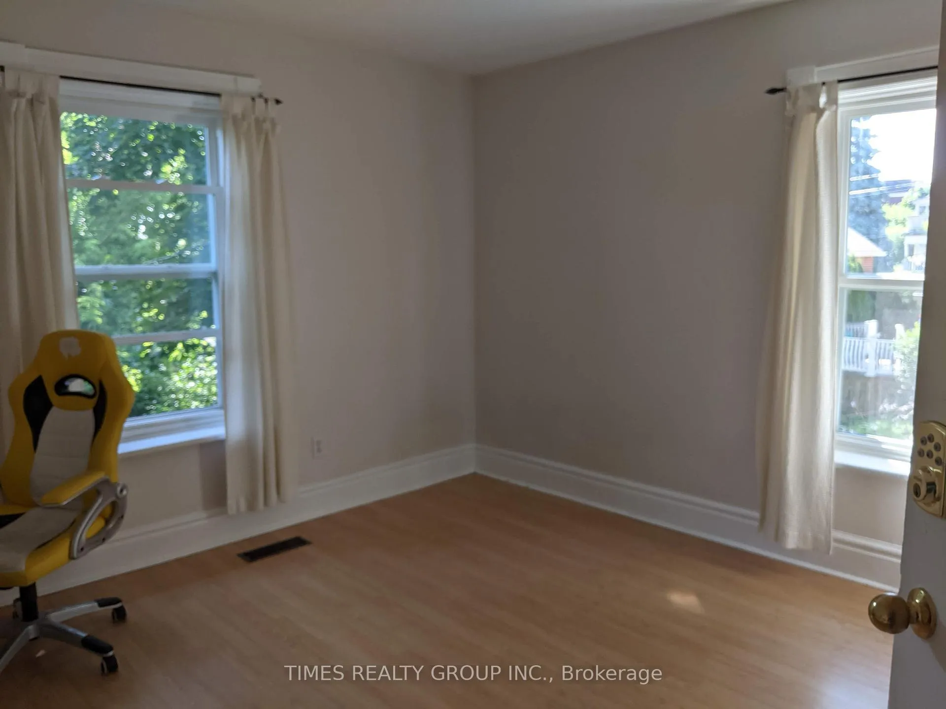 Photo 14 of 10 - 12 Murney Street, Belleville, Belleville Ward — HOMEH