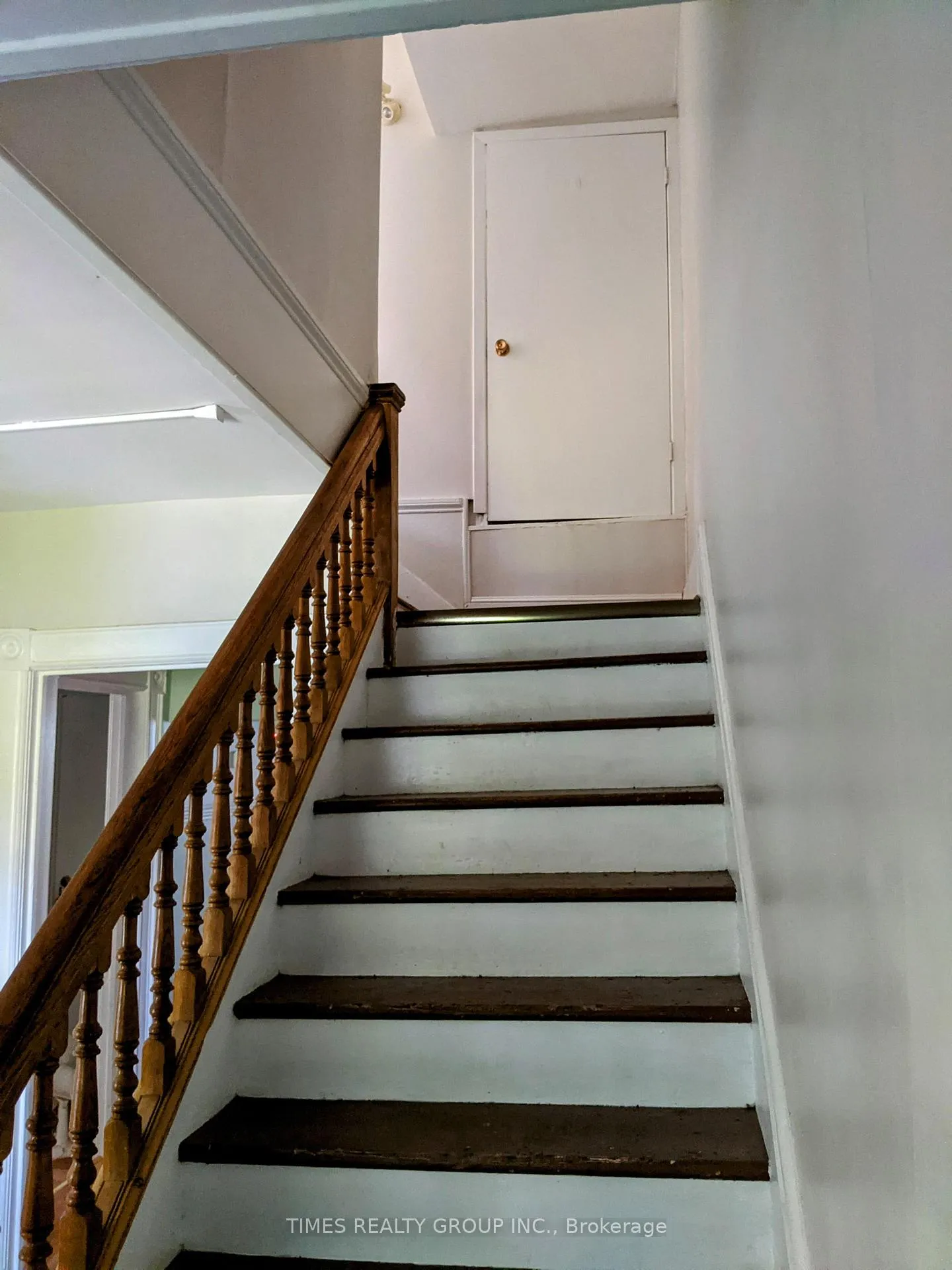 Photo 19 of 10 - 12 Murney Street, Belleville, Belleville Ward — HOMEH